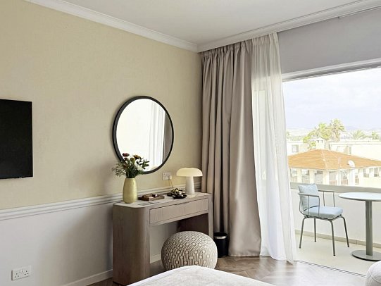 Imperial Island Resort by Louis Hotels - Wohnbeispiel Doppelzimmer Superior Landblick (Zimmercodierung DSL)