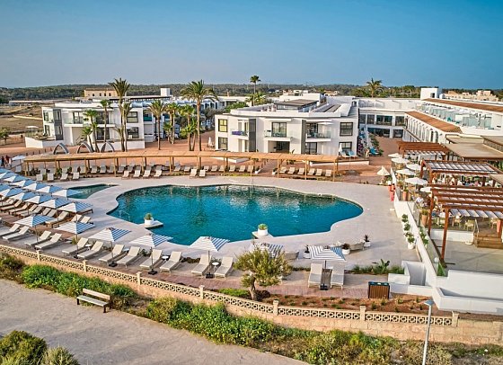 Universal Grand León & Spa