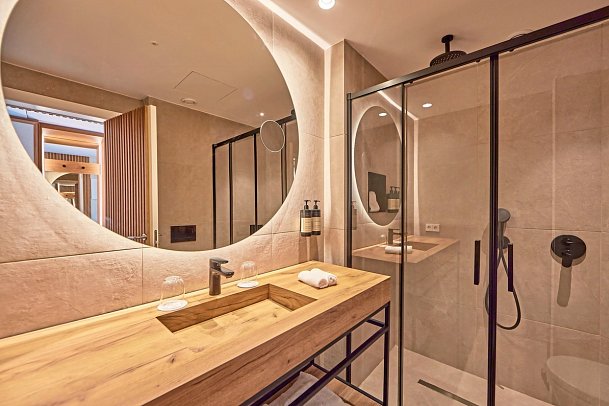 Universal Grand León & Spa - Beispiel Bad (Zimmercodierungen JB1, JBQ & JBN)