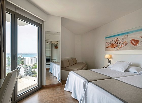 THB Maria Isabel - Wohnbeispiel Doppelzimmer Meerblick (Zimmercodierung DBM)