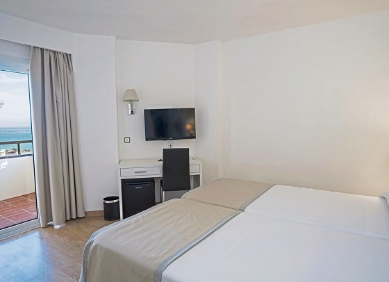 THB Maria Isabel - Wohnbeispiel Doppelzimmer Meerblick (Zimmercodierung DBM)