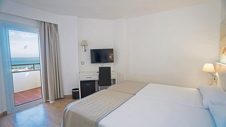 THB Maria Isabel - Wohnbeispiel Doppelzimmer Meerblick (Zimmercodierung DBM)