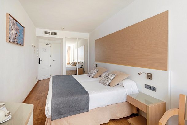 Sentido Fido Punta del Mar - Wohnbeispiel Doppelzimmer Superior Meerblick (Zimmercodierung DSM)