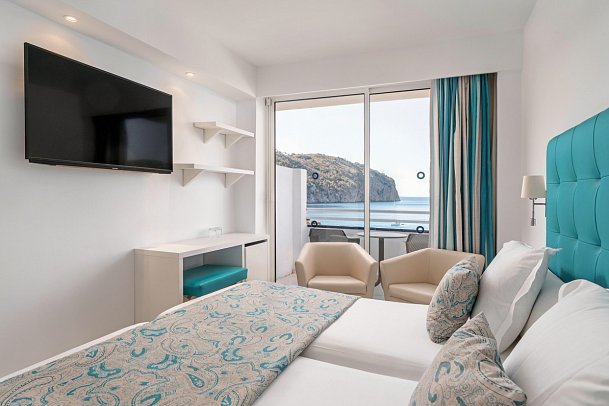 Alua Gran Camp de Mar - Wohnbeispiel Doppelzimmer frontaler Meerblick (Zimmercodierung D1M)