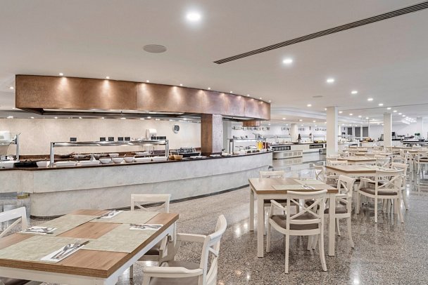 Alua Gran Camp de Mar