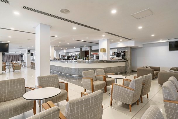 Alua Gran Camp de Mar