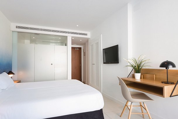 HM Tropical - Wohnbeispiel Doppelzimmer seitl. Meerblick (Zimmercodierungen D1N, D2N & DCN)