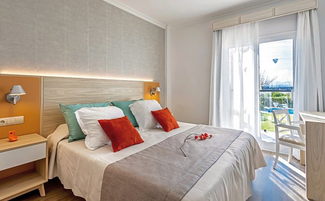 VIVA Blue & Spa - Wohnbeispiel Appartement 1 Schlafzimmer mit privatem Garten und Pool Selection Club (Zimmercodierung ANQ)