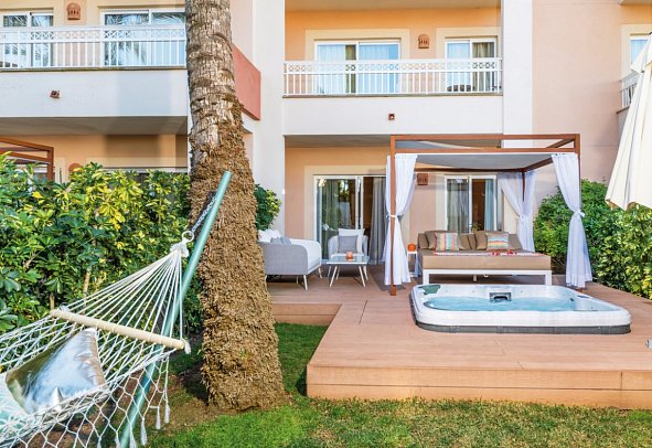 VIVA Blue & Spa - Beispiel Terrasse (Zimmercodierung AN2)