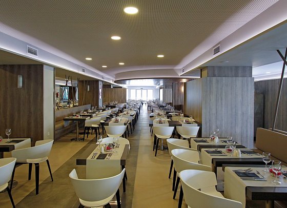 BG Tonga Tower Design Hotel & Suites