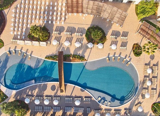 BG Tonga Tower Design Hotel & Suites