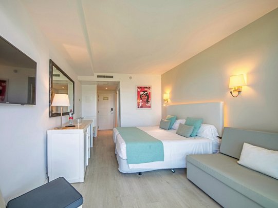 Playa Esperanza Resort - Wohnbeispiel Doppelzimmer Premium seitl. Meerblick (Zimmercodierung DMN)