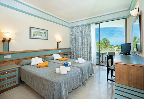 Exagon Park - Wohnbeispiel Doppelzimmer Meerblick (Zimmercodierung DBM)