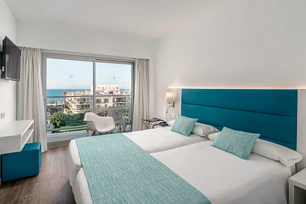 Alua Leo - Wohnbeispiel Doppelzimmer Superior Meerblick (Zimmercodierung DSM)