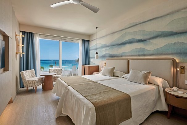 Hipotels Flamenco - Wohnbeispiel Doppelzimmer Meerblick (Zimmercodierung DBM)