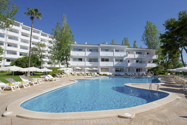 Iberostar Waves Ciudad Blanca - Pool