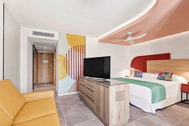 RIU Concordia - Wohnbeispiel Doppelzimmer (28qm. mit Sofa) (Zimmercodierung DB2)