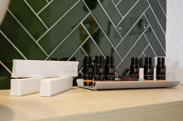 BQ Paguera Boutique - Wohnbeispiel Doppelzimmer Superior Poolblick (Zimmercodierung DSP)