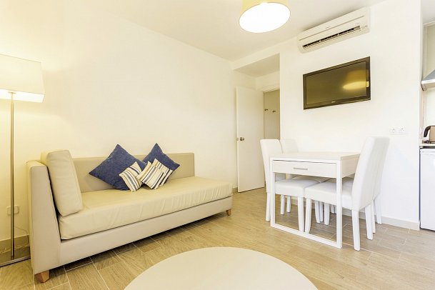 Globales Janeiro - Wohnbeispiel Appartement 1 Schlafzimmer (Zimmercodierung AB1)