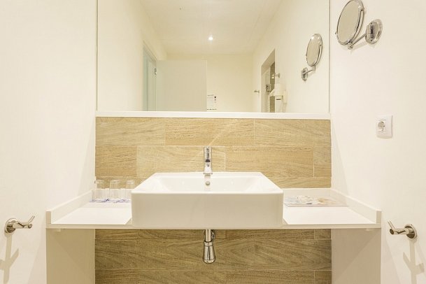 Caprice Janeiro & Spa - Beispiel Bad (Zimmercodierungen DB1, DBP, DBM & AB1)