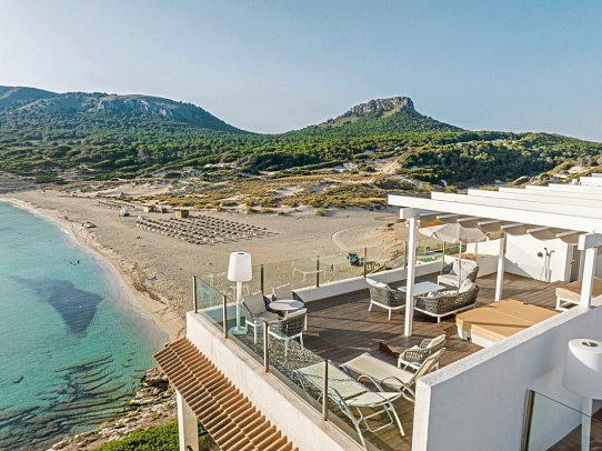 VIVA Cala Mesquida Resort & Spa - Beispiel Terrasse (Zimmercodierung ATM)