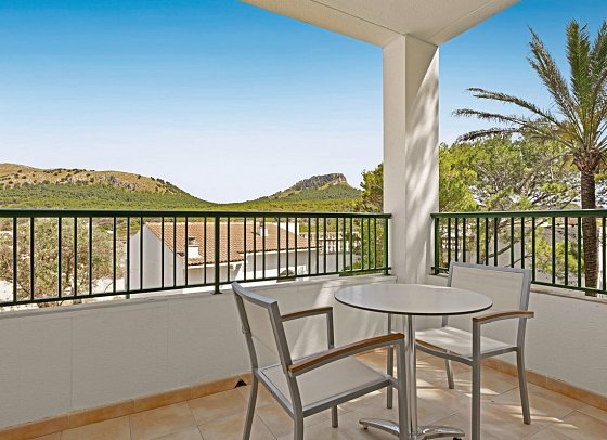 VIVA Cala Mesquida Resort & Spa - Beispiel Balkon (Zimmercodierungen SB1 & SBM)