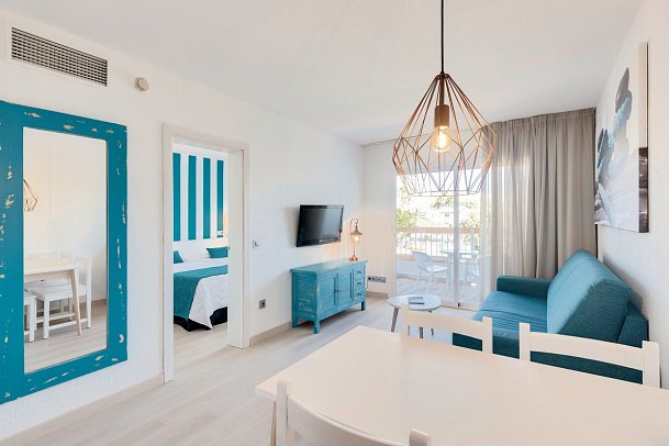 Alcudia Garden - Wohnbeispiel Appartement 1 Schlafzimmer Poolblick (Zimmercodierungen A1P & A2P)