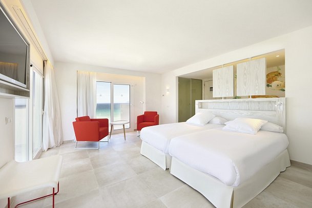 Iberostar Waves Alcudia Park - Wohnbeispiel (Zimmercodierungen JB1, JB2, J1P, J2P, J1M & J2M)