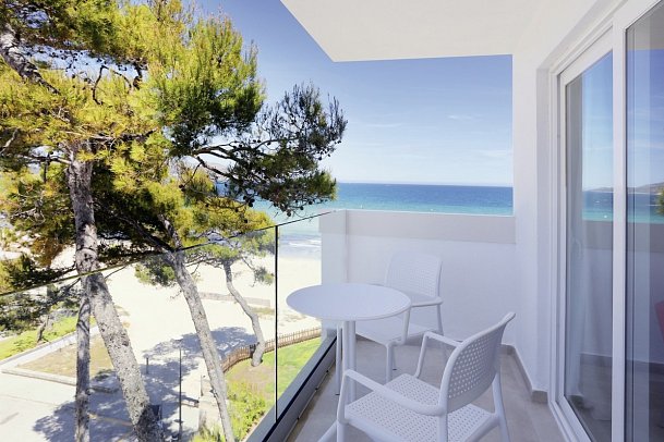 Iberostar Waves Alcudia Park - Beispiel Balkon (Zimmercodierungen DO3, DO4, F1N, F2N, W1N & W2N)