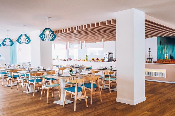 Iberostar Waves Alcudia Park - Buffet Restaurant