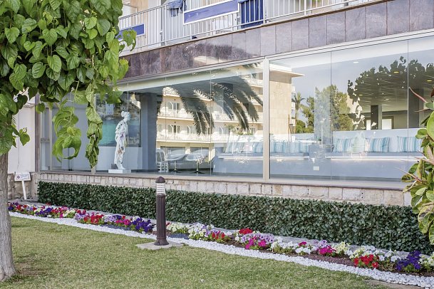 Nura Boreal - Eingang