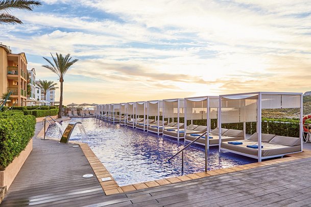 Zafiro Cala Mesquida