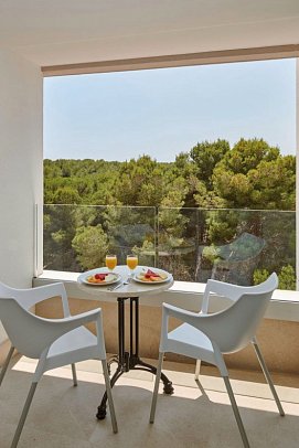 Hipotels Bahía Grande - Beispiel Balkon (Zimmercodierungen SB1, AE1 & AB1)