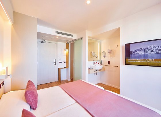 MLL Mediterranean Bay - Wohnbeispiel Doppelzimmer Superior (Zimmercodierungen DS1 & DS2)