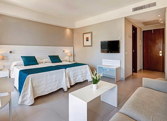 Hipotels Said - Wohnbeispiel Juniorsuite Poolblick (Zimmercodierung JBP)