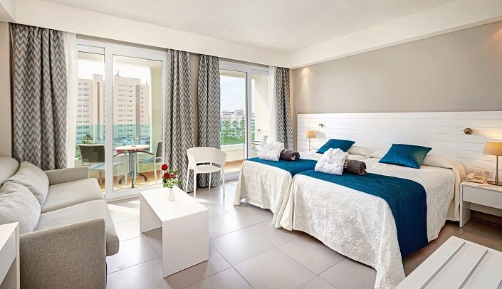 Hipotels Said - Wohnbeispiel Juniorsuite Poolblick (Zimmercodierung JBP)