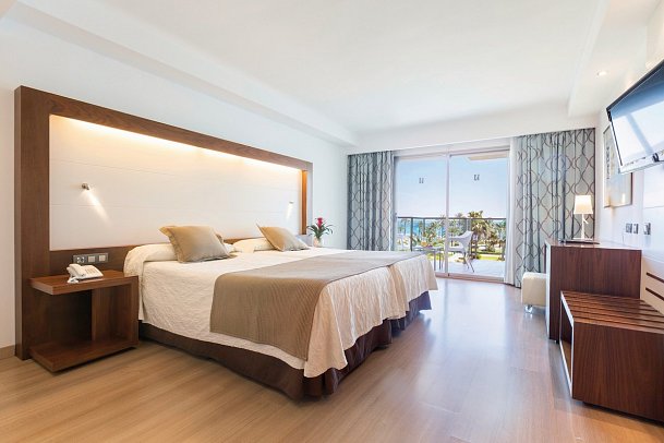 Hipotels Cala Millor Park - Wohnbeispiel Juniorsuite Meerblick (Zimmercodierung JBM)