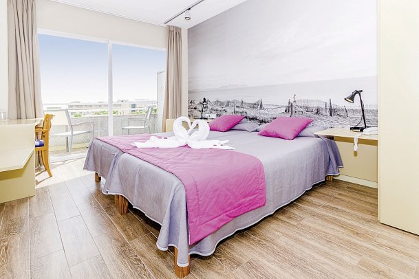 Eix Platja Daurada & Spa - Wohnbeispiel Doppelzimmer (Zimmercodierungen DB1, DB2, DC1, DC2, D1N & D2N)