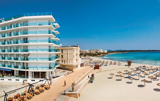 Universal Hotel Perla