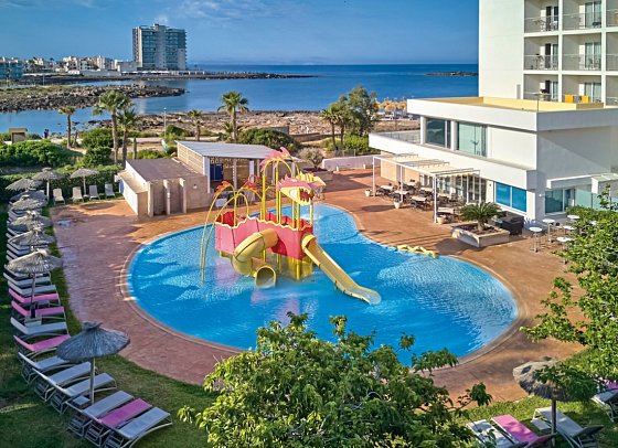 Universal Hotel Romántica