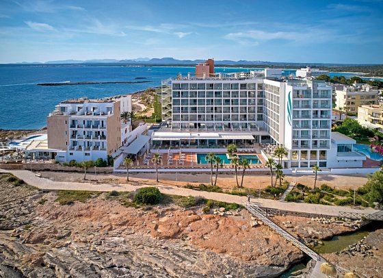 Universal Hotel Romántica