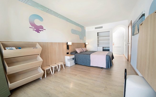 Calimera Fido Gardens - Wohnbeispiel Calimera Familienzimmer mit Verbindungstür (Zimmercodierung FV2)