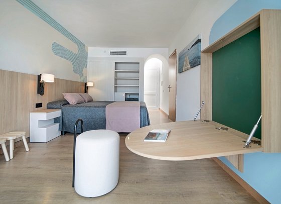 Calimera Fido Gardens - Wohnbeispiel Calimera Familienzimmer mit Verbindungstür (Zimmercodierung FV2)
