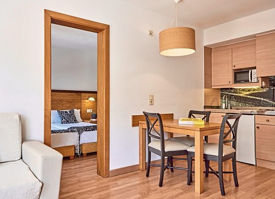 Zafiro Tropic - Wohnbeispiel Suite 2 Schlafzimmer (Zimmercodierungen OB1 & OB2)