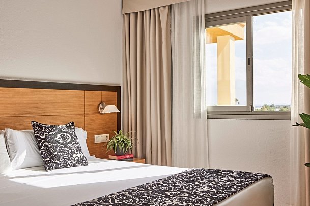 Zafiro Tropic - Wohnbeispiel Suite 1 Schlafzimmer (Zimmercodierungen AB1, AB3, A1P & A2P)