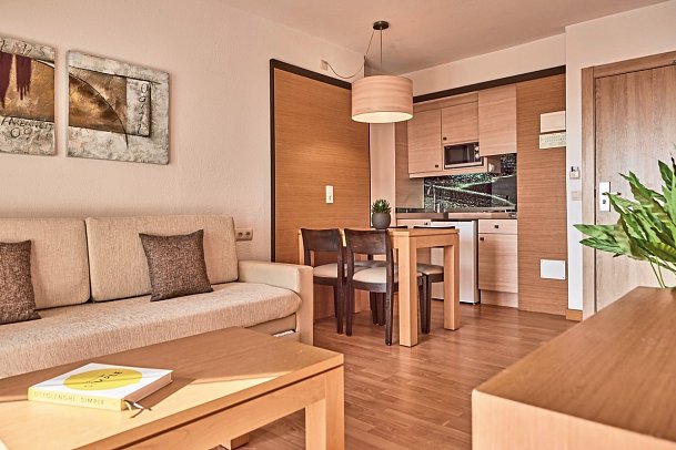 Zafiro Tropic - Wohnbeispiel Suite 1 Schlafzimmer Penthouse (Zimmercodierungen AT1 & AT2)