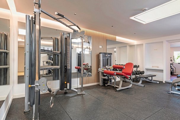 Valentin Somni Hotel & Suites