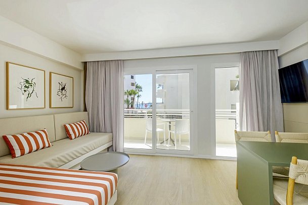 Cabot Cap de Mar Spa - Wohnbeispiel Appartement 1 Schlafzimmer Poolblick (Zimmercodierung ABP)