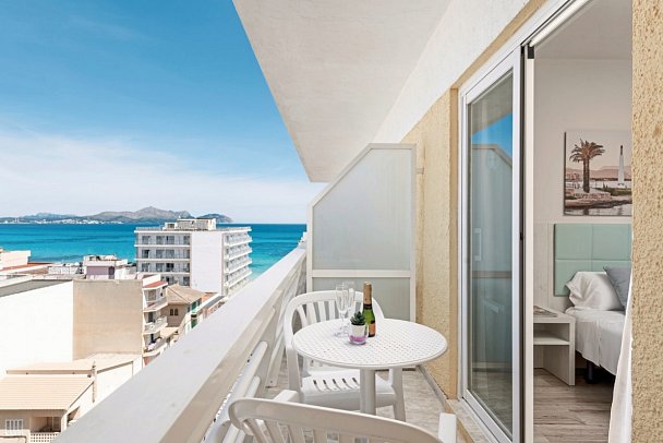 O7 Nordeste Playa - Wohnbeispiel Doppelzimmer Superior seitl. Meerblick