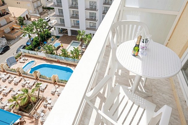 O7 Nordeste Playa - Wohnbeispiel Familienzimmer